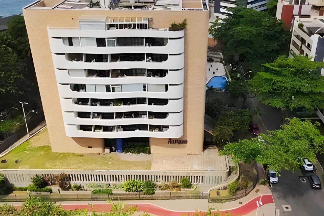 Confortavel Apto, Piscina, Camareira Barra/ondina Apartment *